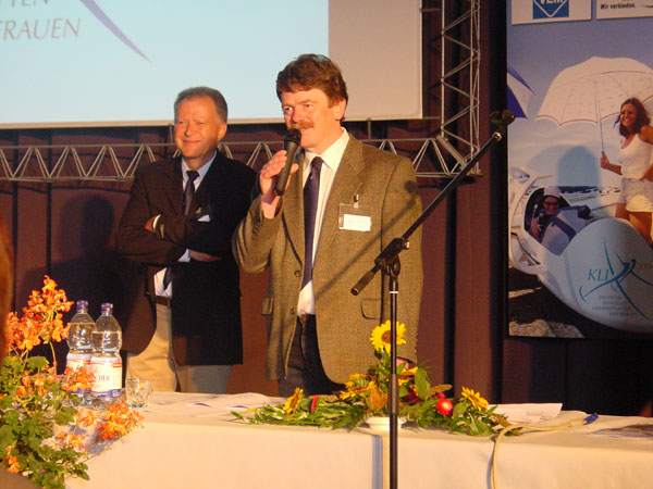 Contest Director Hans Obermayer and Dieter Mihelin (who runs the briefings)